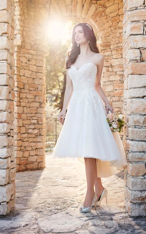 Short wedding dress with high-low skirt - Essense of Australia Wedding