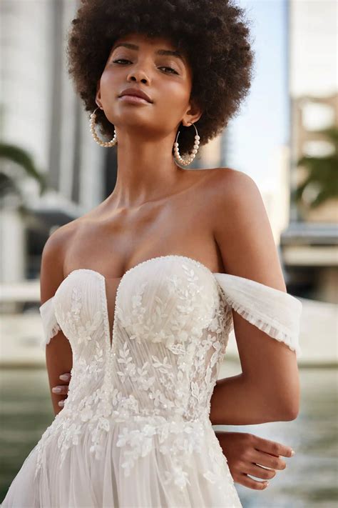 Rosa Clará Kilian A-Linien Brautkleid - Glamour bei Anna Moda
