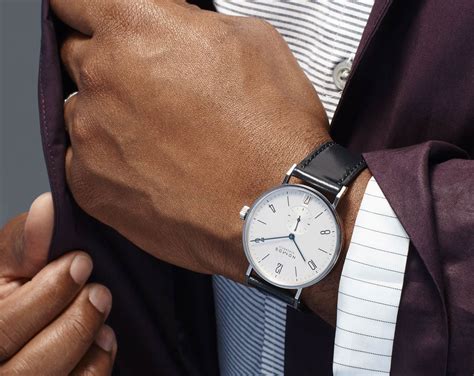 nomos glashutte tangente manual winding