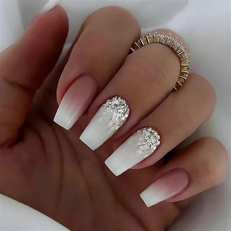 how to remove artificial nails 1