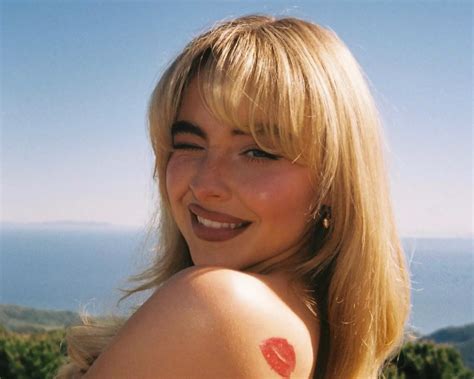 Sabrina Carpenter stuns in Playboy Bunny Halloween costume during