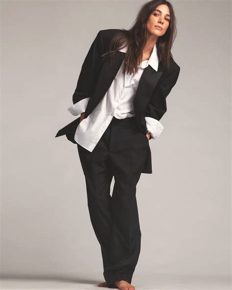 Larissa Gomes | Blow Models