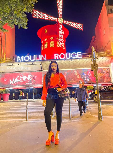 I Wore Versace Platforms To The Moulin Rouge Paris - SURGEOFSTYLE by Benita