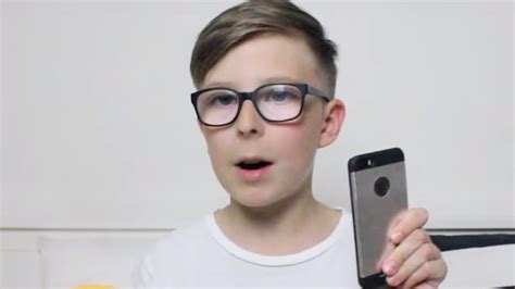 ZACHY - YouTube