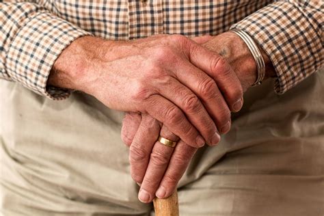 DEGENERATIVE DISC DISEASE - Genesis Chiropractic Clinic