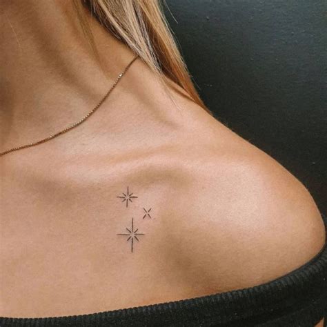 Entdecken Sie die Bedeutung von Sterntattoos: Stil, Symbolik und ...