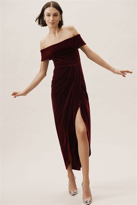 14 Styles and Colours of Brides Maid Gowns That Every Bride Needs to