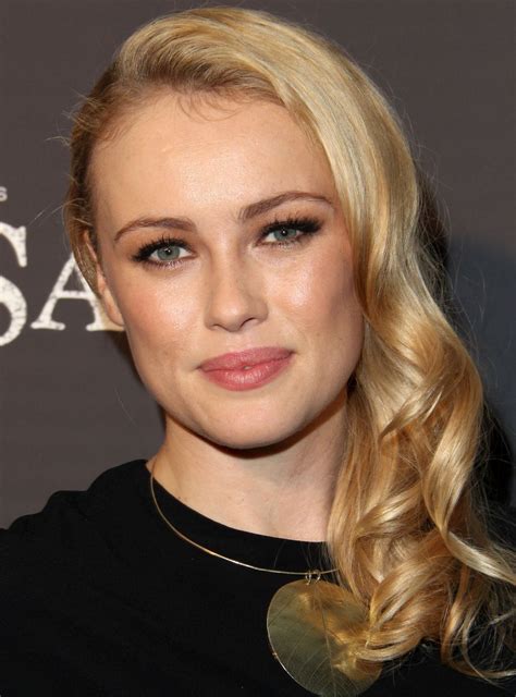 Pictures of Hannah New