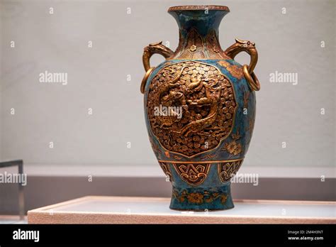 Close-up of fine and traditional Chinese ancient porcelain Stock Photo ...