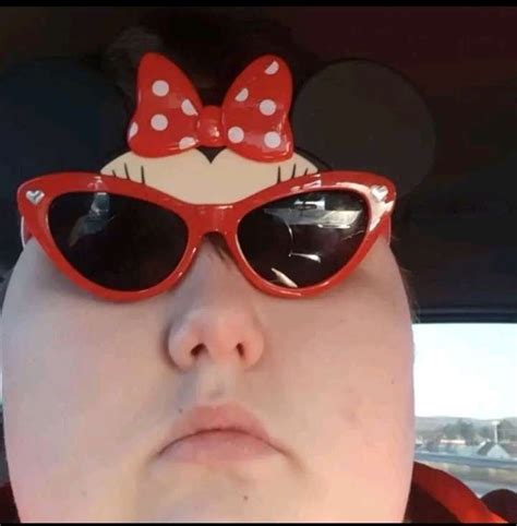 goofy profile pics