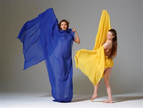 [Hegre Art] Emily Bloom - Revolución ucraniana - V2PH