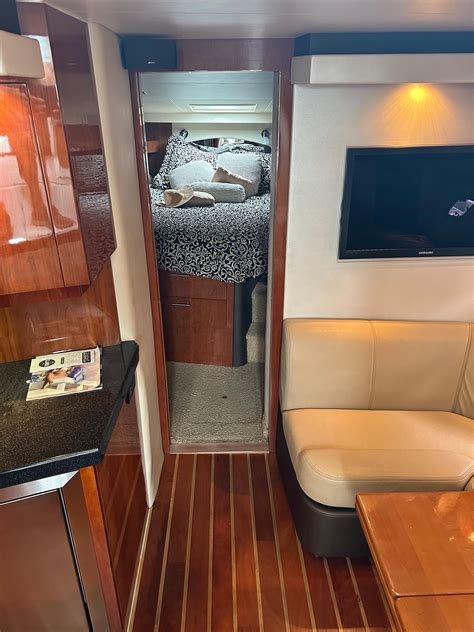 "free Willy" Yacht for Sale | 42 Regal Yachts Mystic, CT | Denison