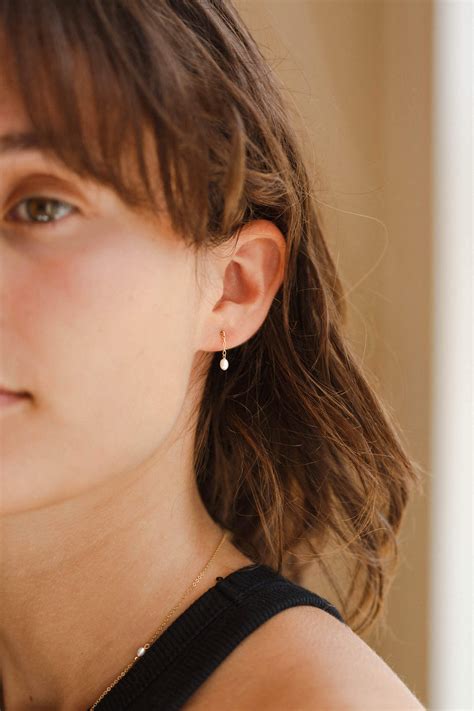 Pearl Droplet Earrings — GLDN