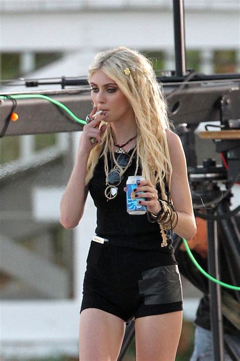 Taylor Momsen at the Beach, New Music Video Set Photos - April 2014