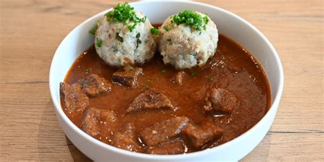 Gulasch kochen » Schritt für Schritt mit Fotos | Osttirol Blog
