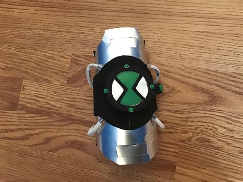 I made a Ben 10000 omnitrix to celebrate the upcoming Ben 10k movie : r/Ben10