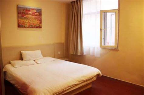 Closest Hotels to Shilipu Station