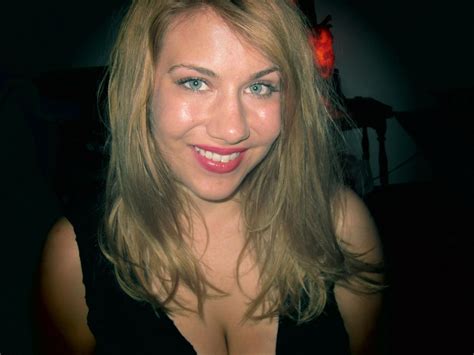 Did Mal Malloy Undergo Plastic Surgery Including Boob Job, Nose Job