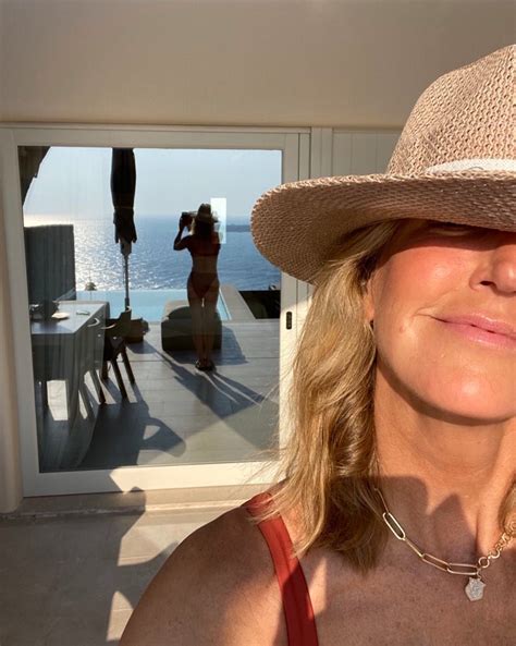 ‘GMA’ Hosts Bikini Photos: Lara Spencer, Ginger Zee in Swimsuits