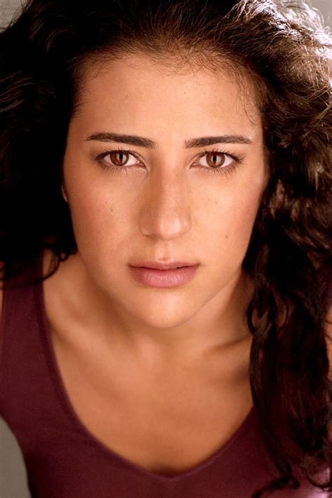 Nadine Malouf - Biografía, mejores películas, series, imágenes y