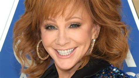 reba mcentire fans      star