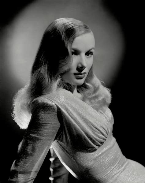 7 Iconic Pinup Girls Who Revolutionized 20th-Century America