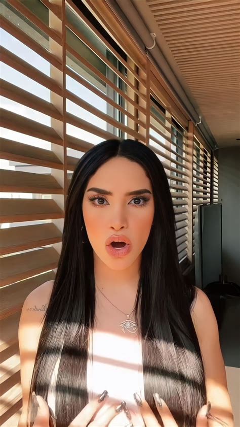 𝑁𝑒𝑤 𝑟𝑎𝑟𝑒 | Celebridades guapas, Kim loaiza, Kimberly loaiza