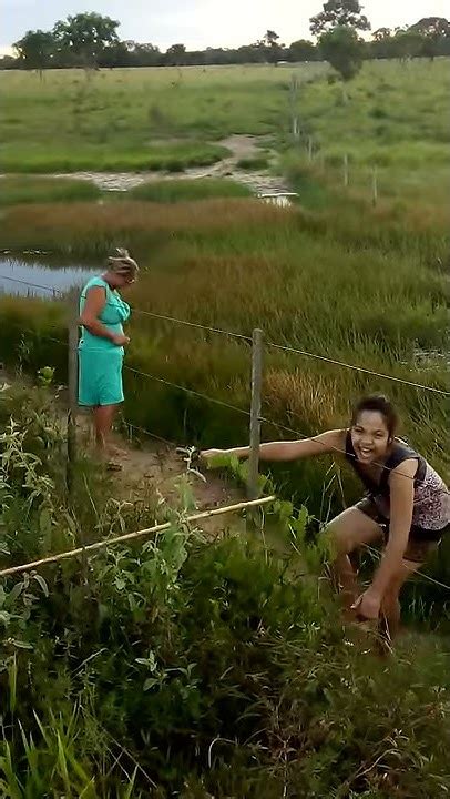 Mulher Gozando E Mijando - Mulher mijando em pé - YouTube
