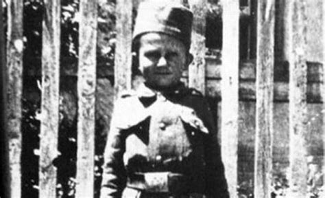 Момчило Гаврић, малени витез Великог рата | Historical figures ...
