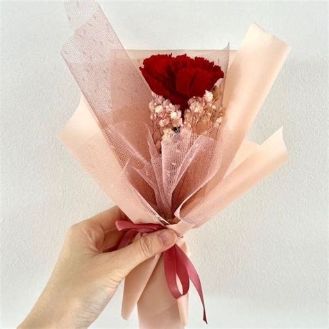 Dazzling Pink Handy Flower Bouquet - Zivmart