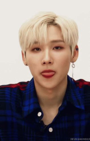 blondes gifs tenor