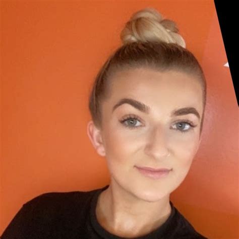 tuesdee chesterton finance assistant groubook linkedin