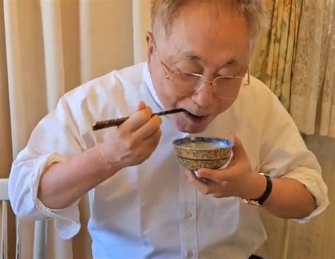 78歳の高須クリニック院長の朝食がデカ盛りすぎる件 / 高須克弥「ブレックファストなう」 ｜ ガジェット通信 GetNews