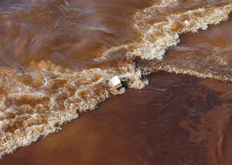 Beach in Thailand declared disaster area after oil leak | Daily Sabah