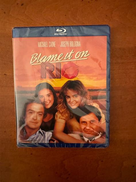 BLAME IT ON RIO - BLU-RAY - MICHAEL CAINE/DEMI MOORE - BRAND NEW - FREE