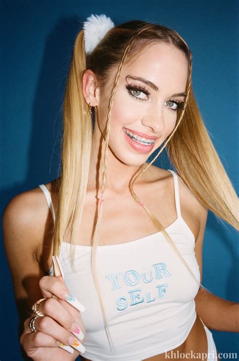 Hussie Models on Twitter: "book @slutsaucekhloe today! 📆🖋️ https://t.co