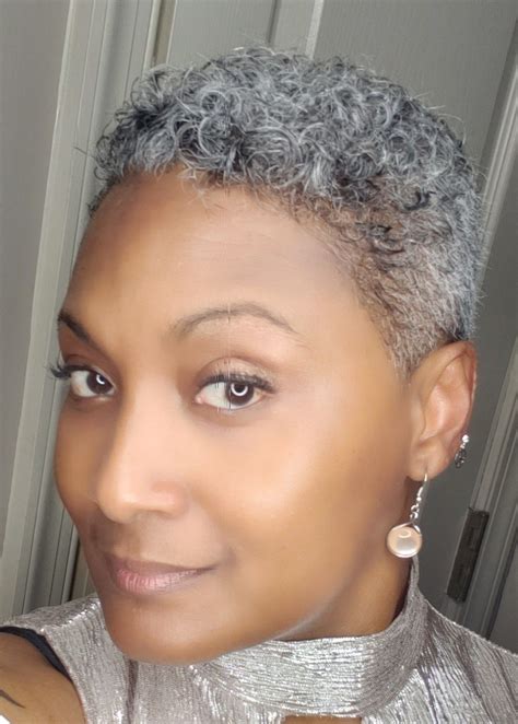 Natural looking trends for lowlights for gray hair are coming soon 25