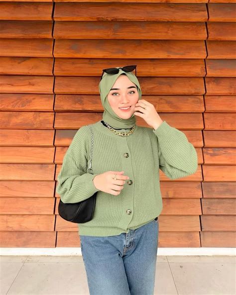 ide outfit hijab warna sage green ala savina mariska estetik