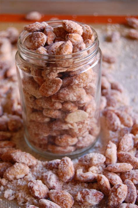 Edible DIY Gifts: Candied Almonds | Uproot Kitchen | Edible gifts