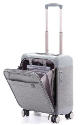 Best Lightweight Carry-on Suitcases at 5lbs and Below • Her Packing List