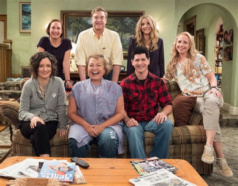 Roseanne: The Original Couch Is in the Smithsonian