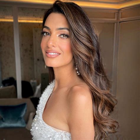 Amal Clooney and Her Bombshell Blowout Commanded Attention on the ...