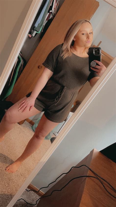 This is what I am wearing for drinks tonight! : r/AmIhotAF