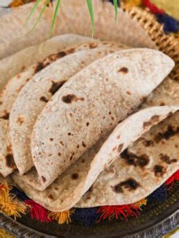 Fresh And Hot Soft Indian Roti Recipe | Desi~licious RD