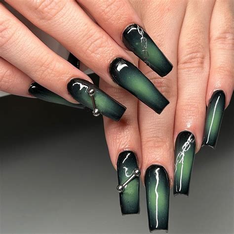 30 Trendy Airbrush Nails to Inspire You