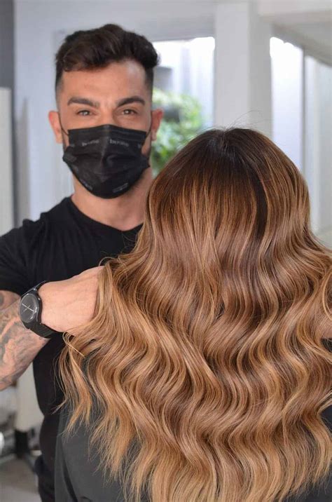 25 Best Haircut For Round Face?