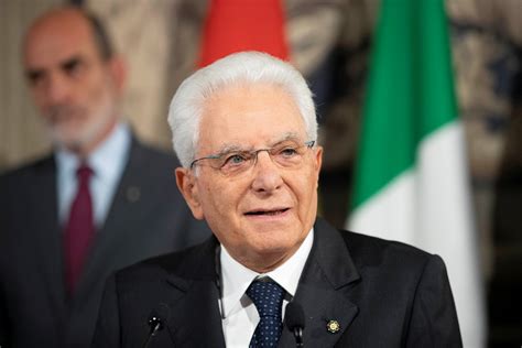 Presidente da Itália prorroga negociação de nova coalizão de governo | VEJA