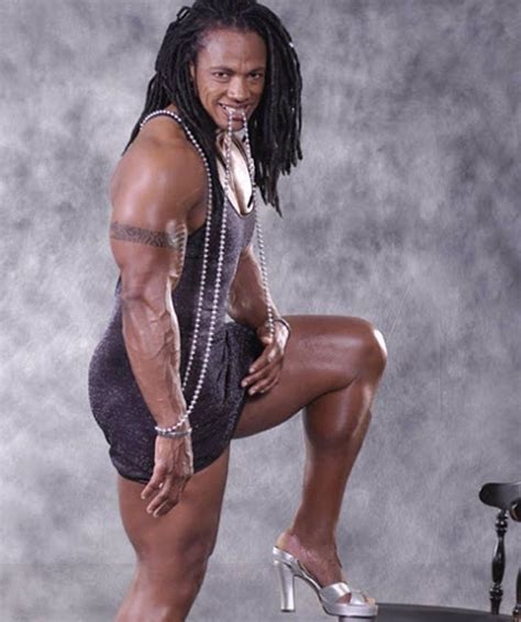 Renne Toney, la mujer con los músculos más grandes del mundo