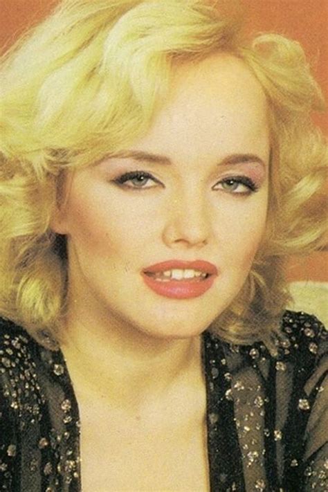 Olinka Hardiman Nude