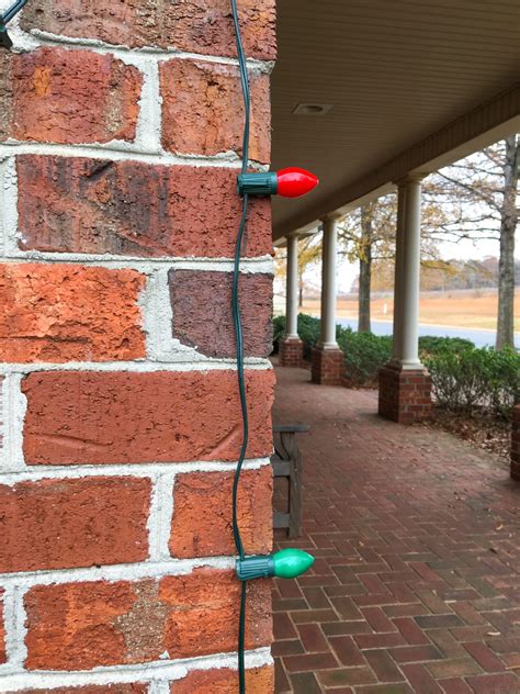 how to hang christmas lights house 4
